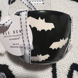 NWT!! Rae Dunn Bat Measuring cups Halloween Fall Black and White